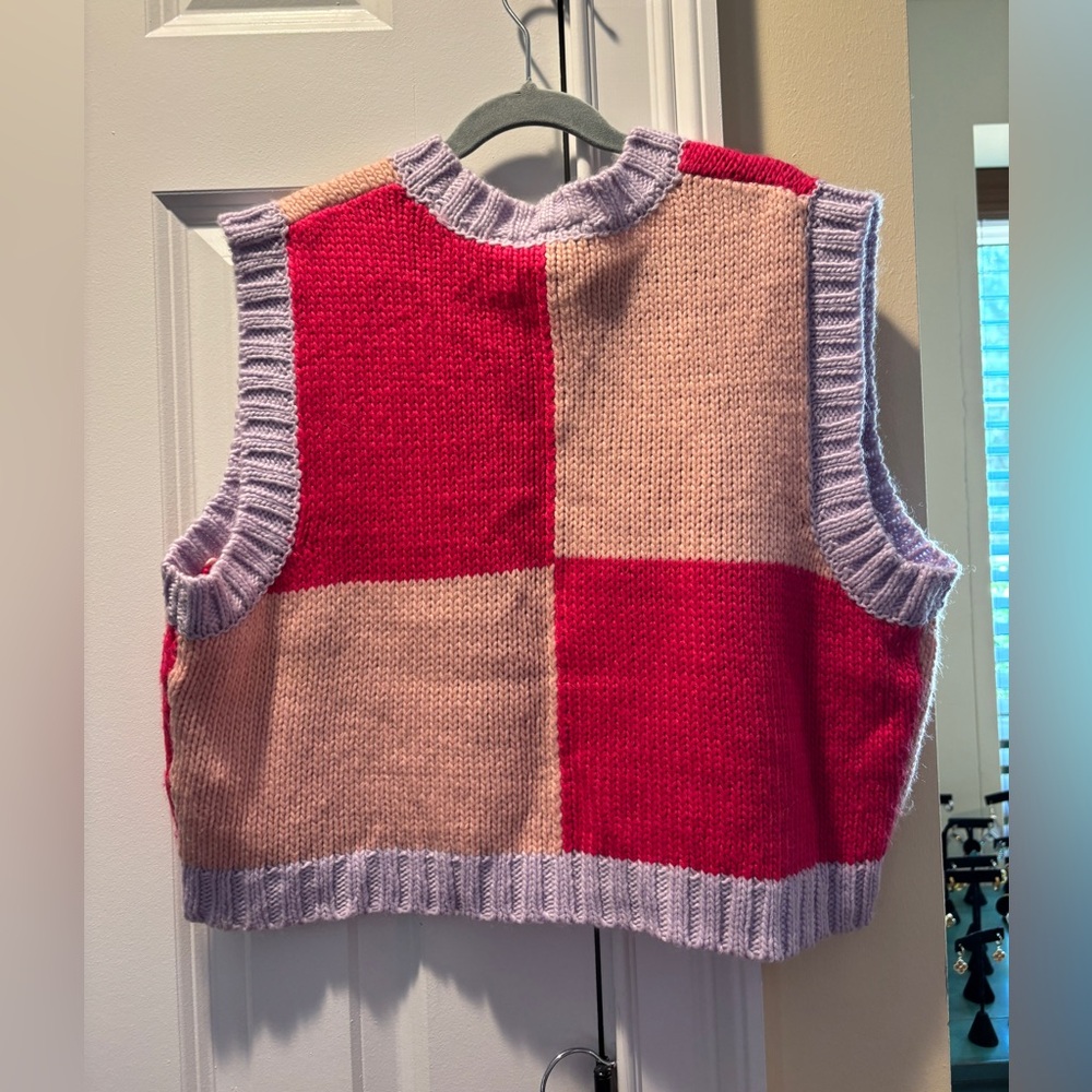 THE RAGGED PRIEST CROPPED SWEATER VEST